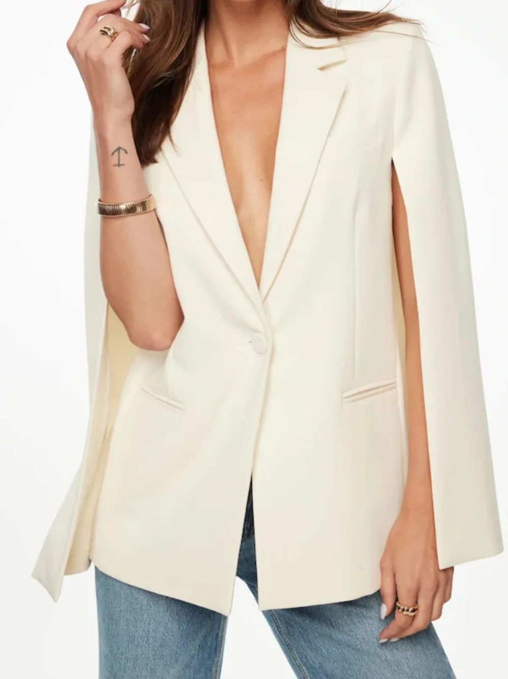Dynamite Cape Blazer - Picture 3 of 12